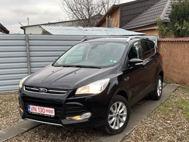 Ford Kuga II 1.5 EcoBoost 2x4 Titanium