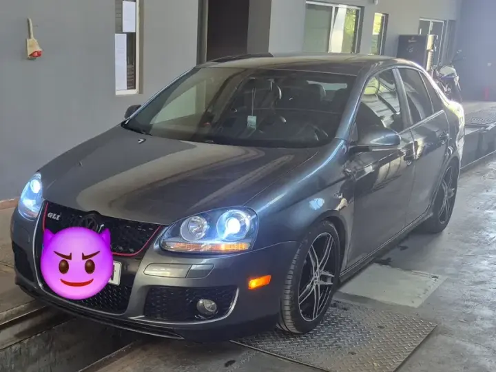 Volkswagen Jetta A5 2.0 Turbo FSI Sportline