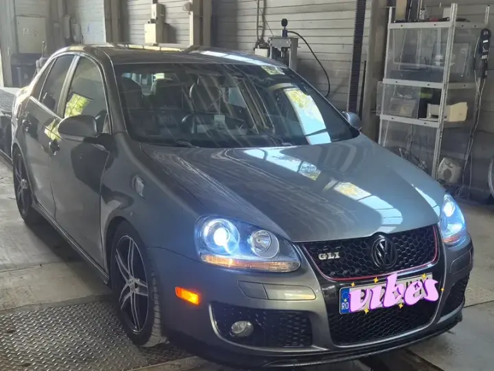 Volkswagen Jetta A5 2.0 Turbo FSI Sportline
