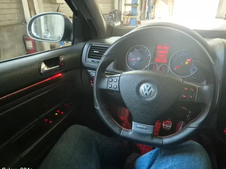 Volkswagen Jetta A5 2.0 Turbo FSI Sportline
