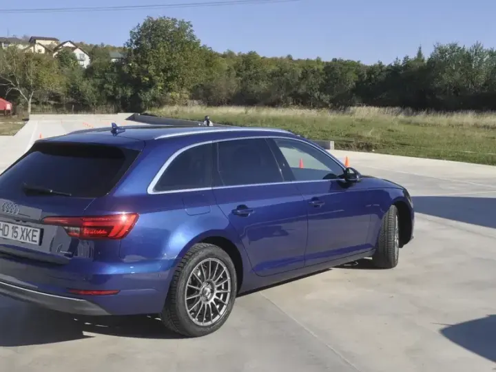 Audi A4 Avant B9