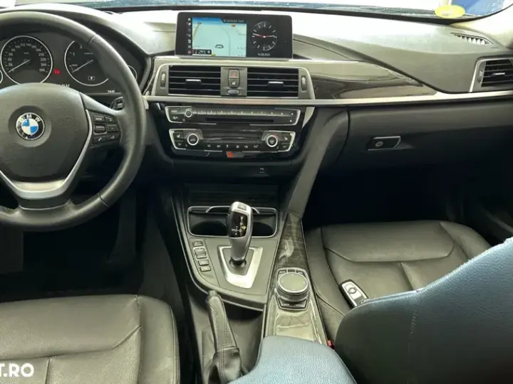 BMW Seria 3 320d xDrive AT Luxury Line