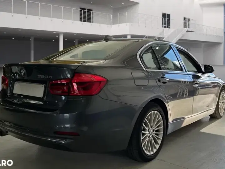 BMW Seria 3 320d xDrive AT Luxury Line