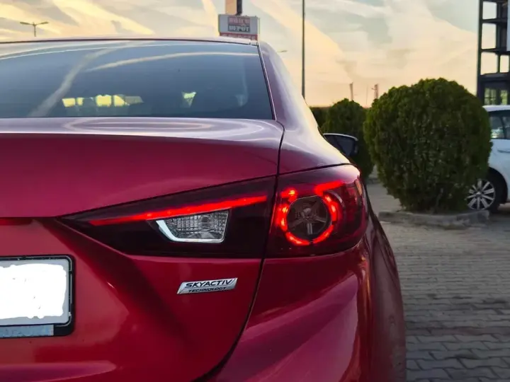 Mazda 3 III SKYACTIV-G 120 Center-Line