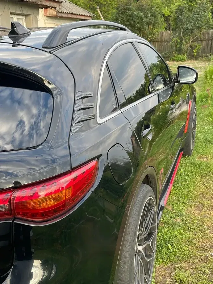 Infiniti FX 30 FX30d 3.0d V6 S AWD — imagine 4