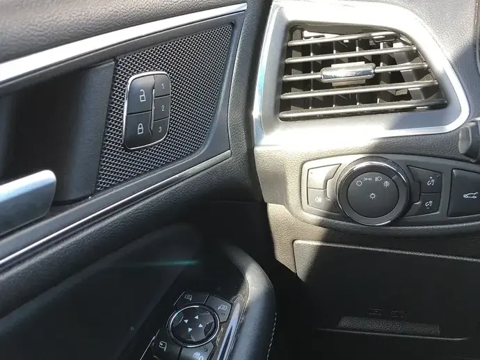 Ford Edge II 2.0 TDCi Powershift Sport