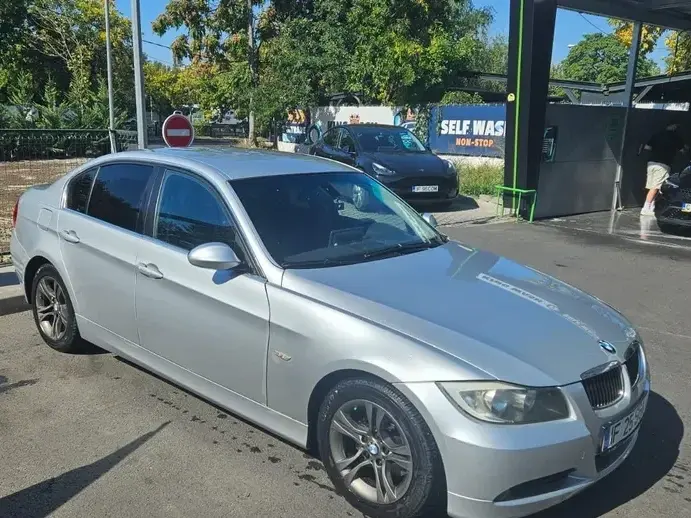 BMW Seria 3 E90/E91/E92/E93 325i