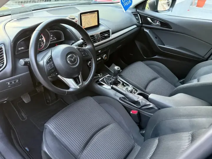 Mazda 3 III