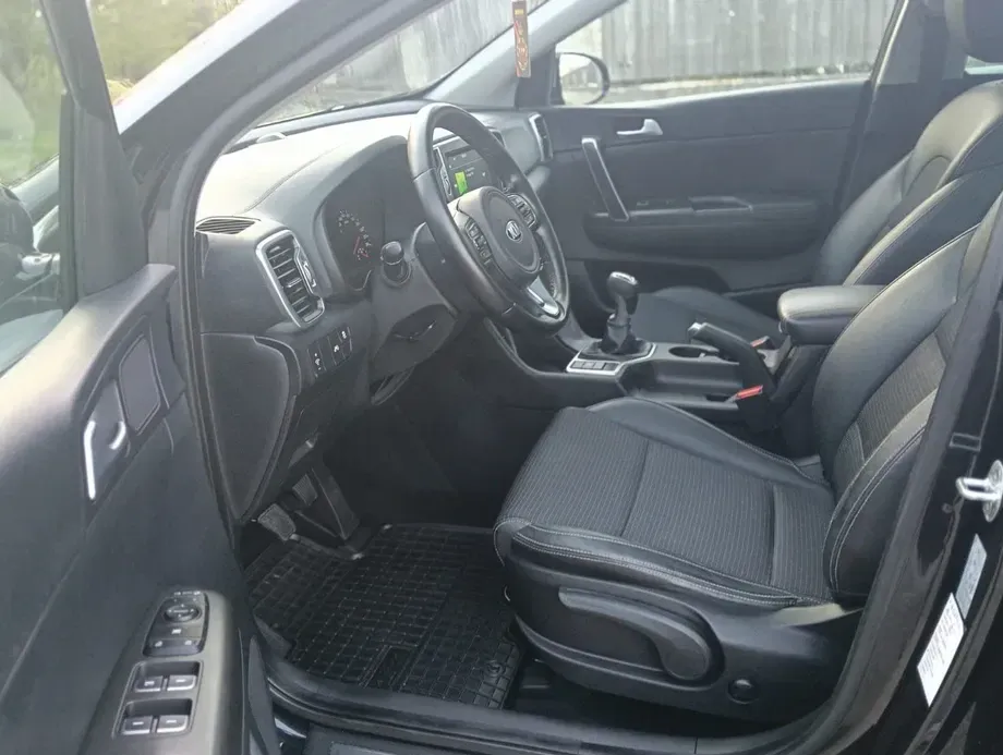 Kia Sportage IV 1.7 CRDI 2WD Spirit — imagine 6