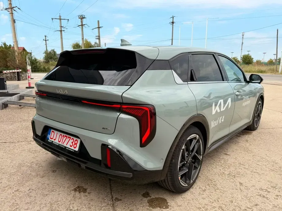 Kia K4 1.6 T-GDI 7DCT GT Line+ — imagine 5