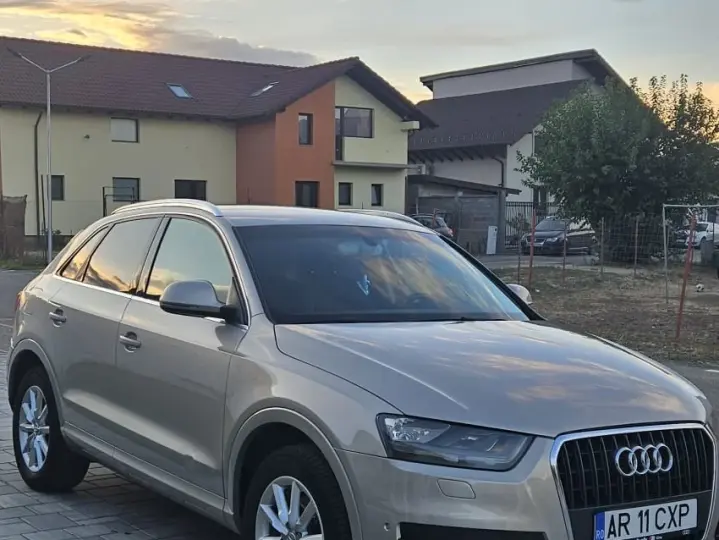 Audi Q3 8U