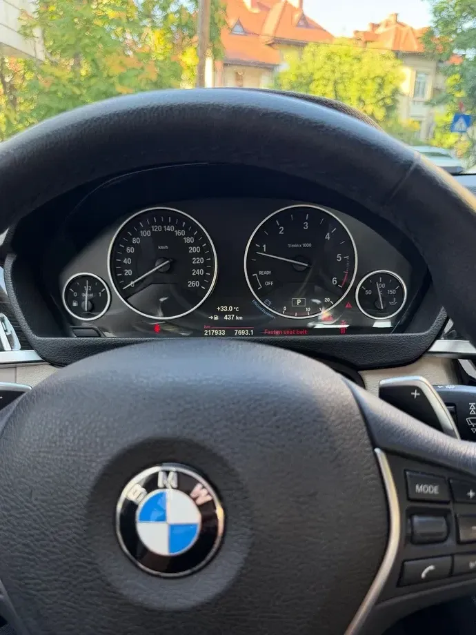 BMW Seria 3 F30/F31/F34 320d Aut. xDrive Luxury Line — imagine 5
