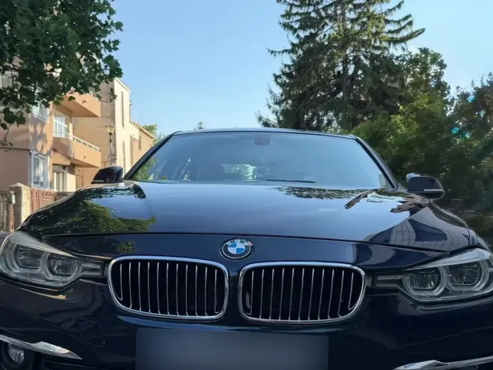 BMW Seria 3 F30/F31/F34 320d Aut. xDrive Luxury Line