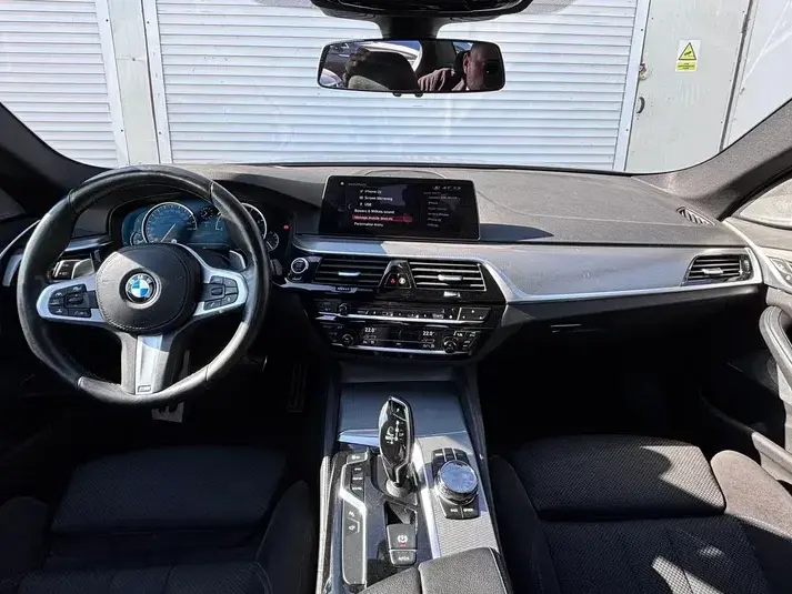 BMW Seria 5 G30/G31 530d xDrive Aut.