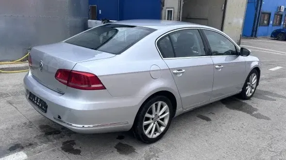 Volkswagen Passat — imagine 5