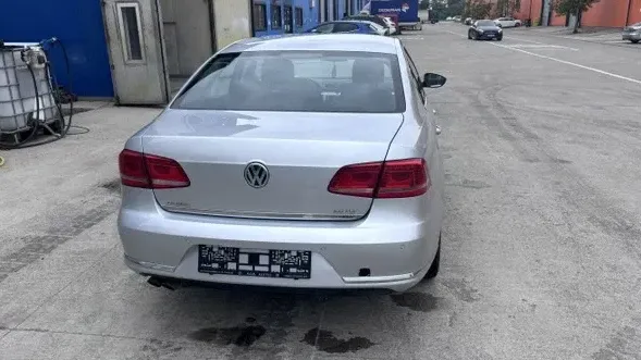 Volkswagen Passat — imagine 6