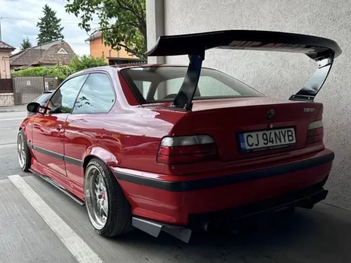 BMW Seria 3 E36 [1990 - 2000] ver-325-ci-coupe