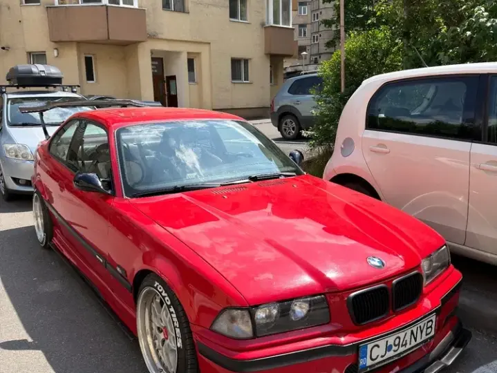 BMW Seria 3 E36 [1990 - 2000] ver-325-ci-coupe
