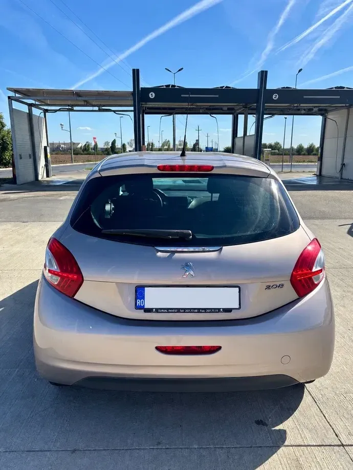 Peugeot 208 I — imagine 3