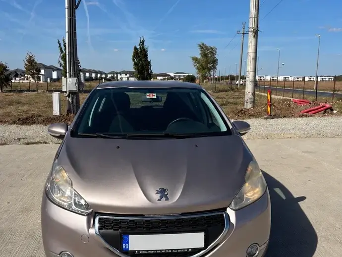Peugeot 208 I
