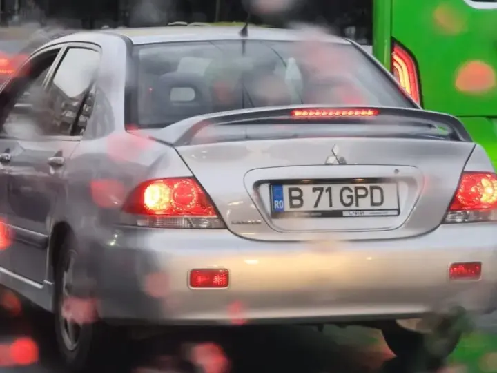 Mitsubishi Lancer