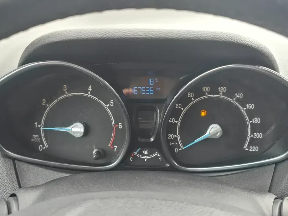 Ford B-Max 1.0 EcoBoost Start Stop Titanium — imagine 6