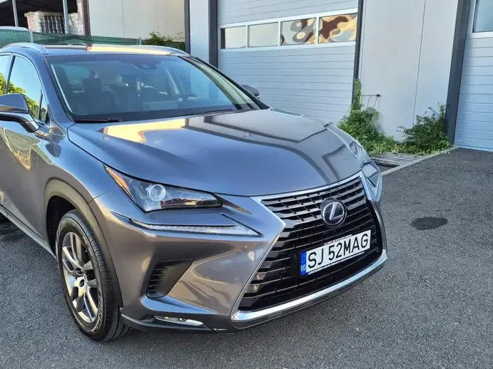Lexus NX I