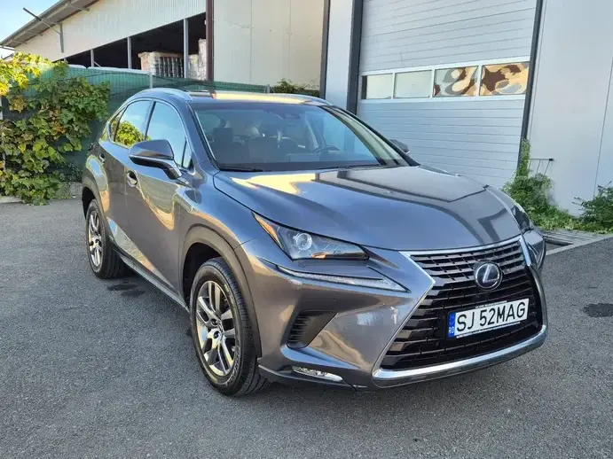 Lexus NX I