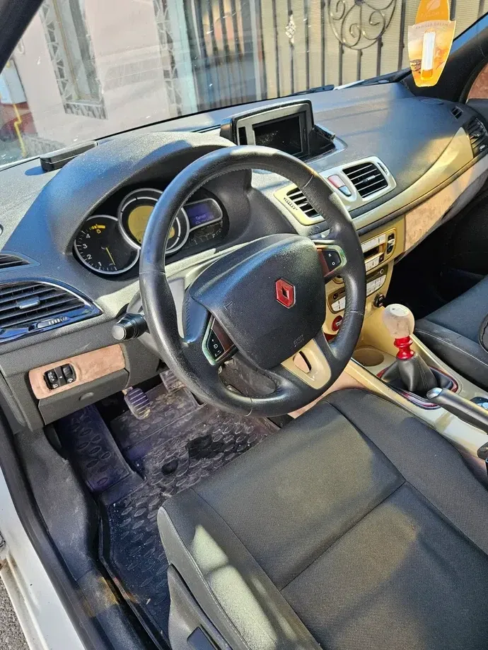 Renault Mégane III — imagine 6