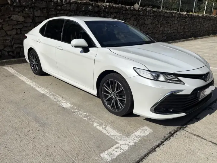 Toyota Camry VIII