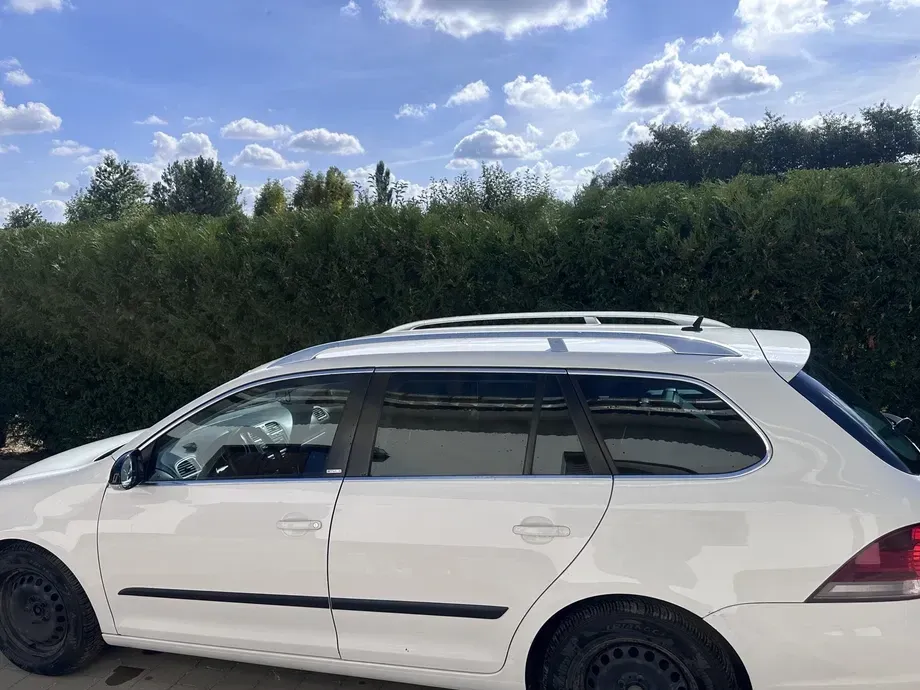 Volkswagen Golf — imagine 5