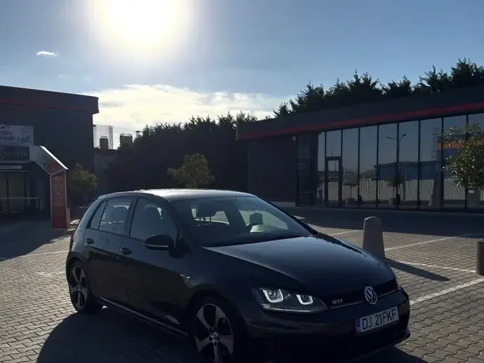 Volkswagen Golf VII 2.0 TSI BMT DSG GTI