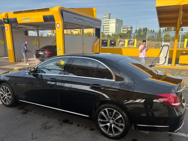 Mercedes-Benz E W212