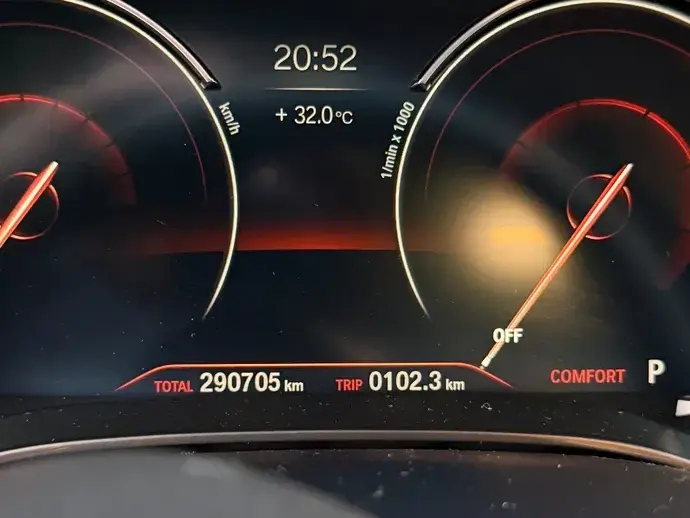 BMW Seria 5 G30/G31 520d AT