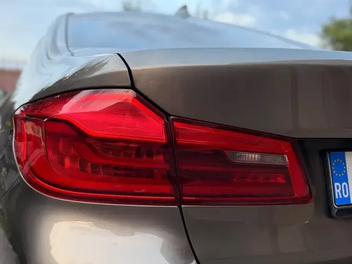 BMW Seria 5 G30/G31 520d AT