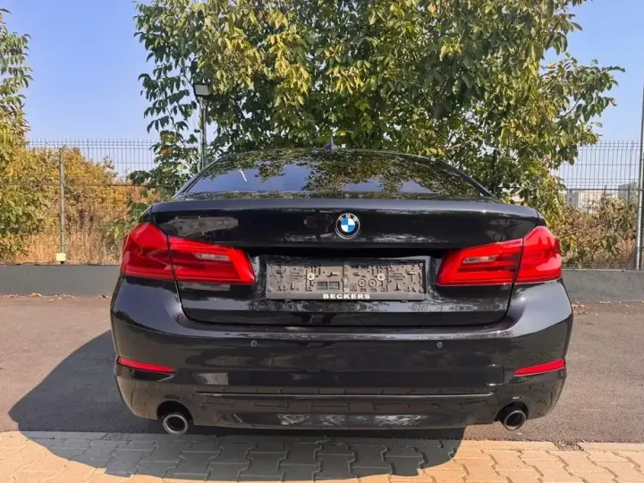 BMW Seria 5 520d Aut. Sport Line