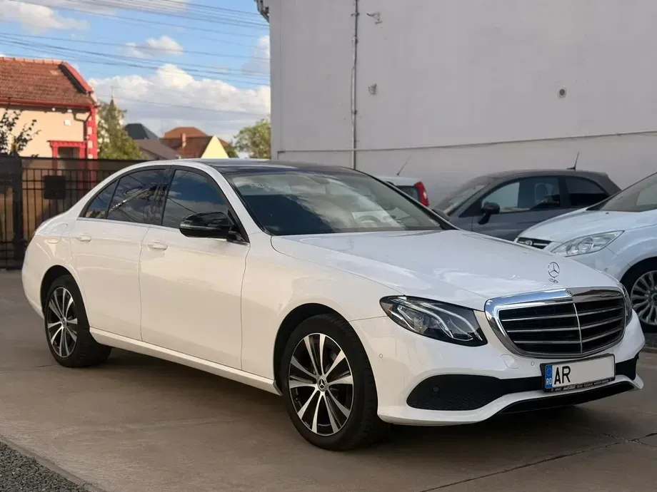 Mercedes-Benz E W213 — imagine 2