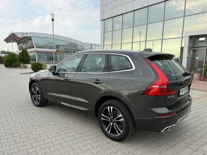 Volvo XC 60 II D4 Geartronic Momentum Pro