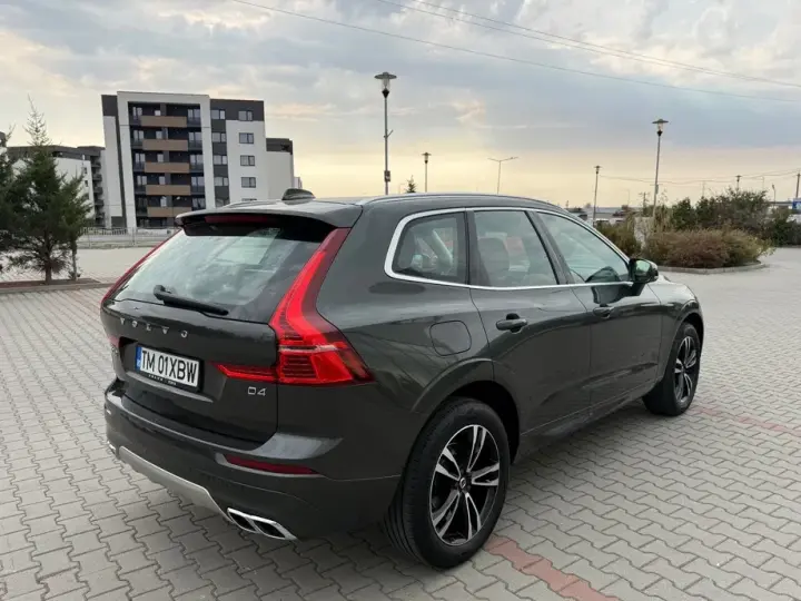 Volvo XC 60 II D4 Geartronic Momentum Pro