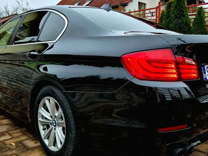 BMW Seria 5 F10/F11/F07 525d Aut.