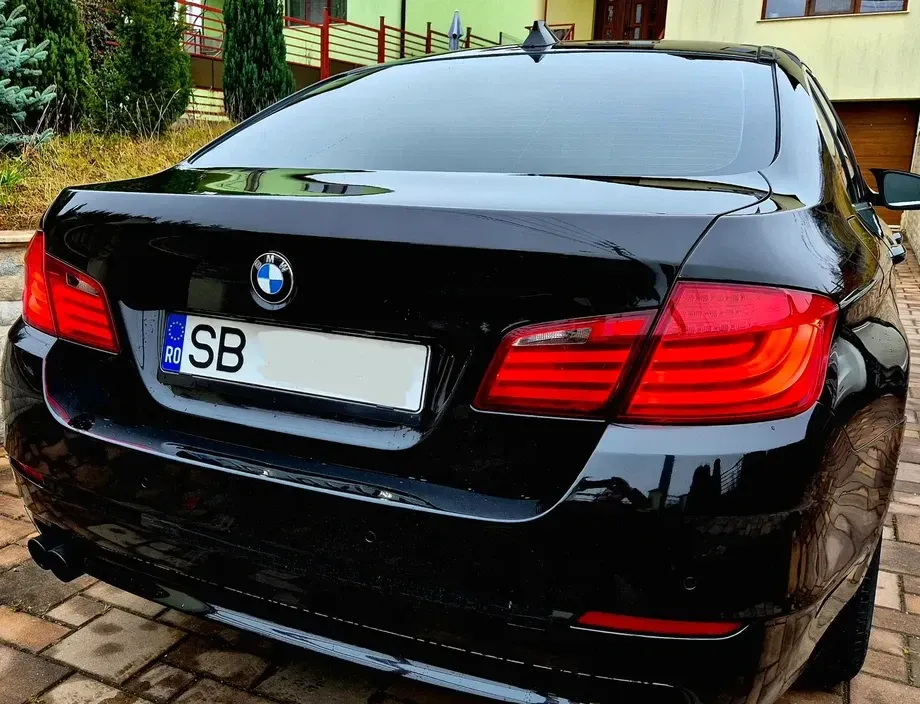 BMW Seria 5 F10/F11/F07 525d Aut. — imagine 4