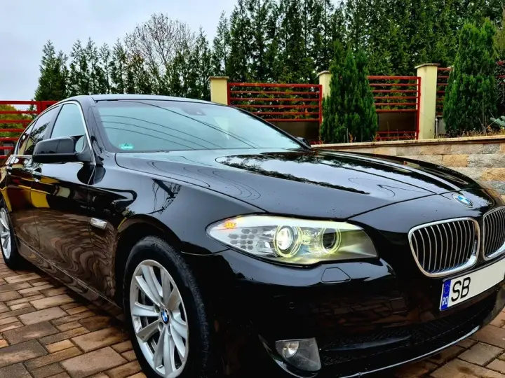 BMW Seria 5 F10/F11/F07 525d Aut.