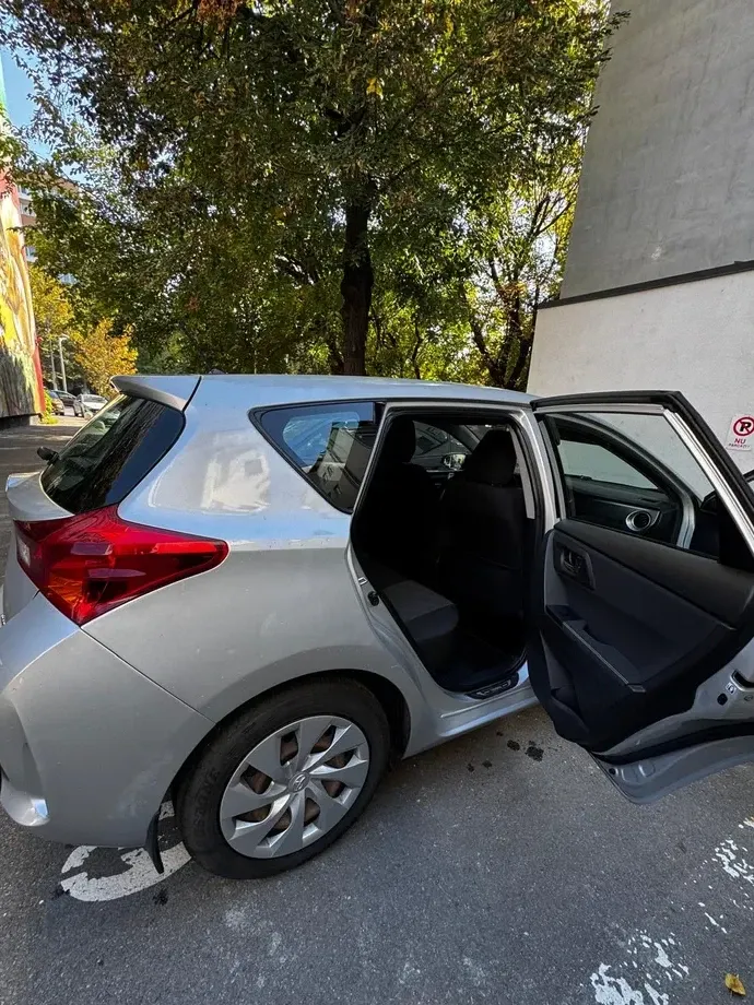 Toyota Auris II — imagine 5