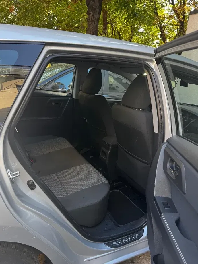 Toyota Auris II — imagine 3