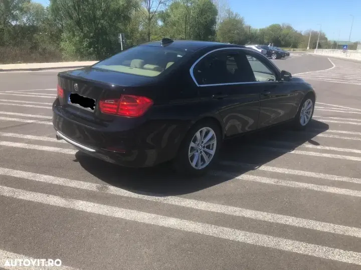 BMW Seria 3 F30/F31/F34 [2011 - 2019] 320d Aut. Luxury Line