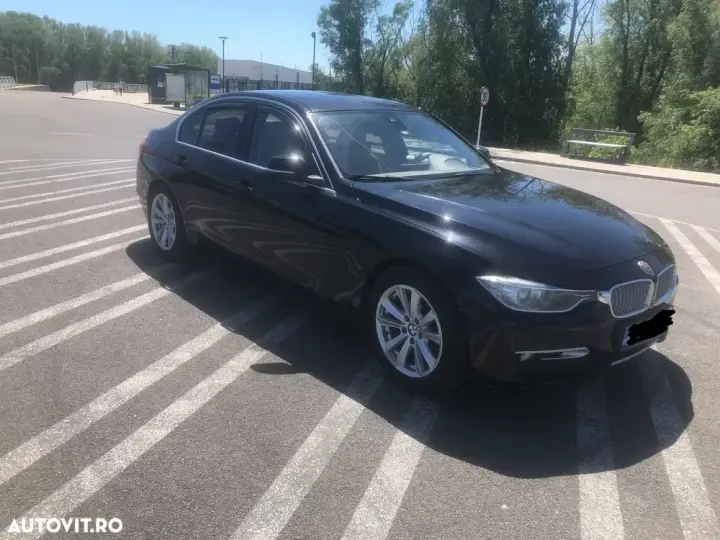 BMW Seria 3 F30/F31/F34 [2011 - 2019] 320d Aut. Luxury Line