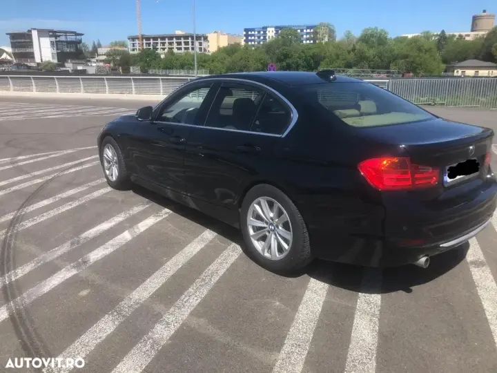 BMW Seria 3 F30/F31/F34 [2011 - 2019] 320d Aut. Luxury Line