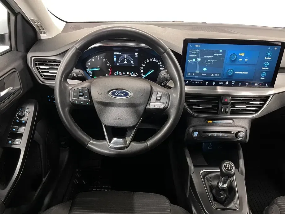 Ford Focus MK4 1.0 EcoBoost MHEV Titanium — imagine 6