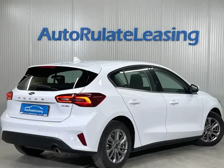 Ford Focus MK4 1.0 EcoBoost MHEV Titanium