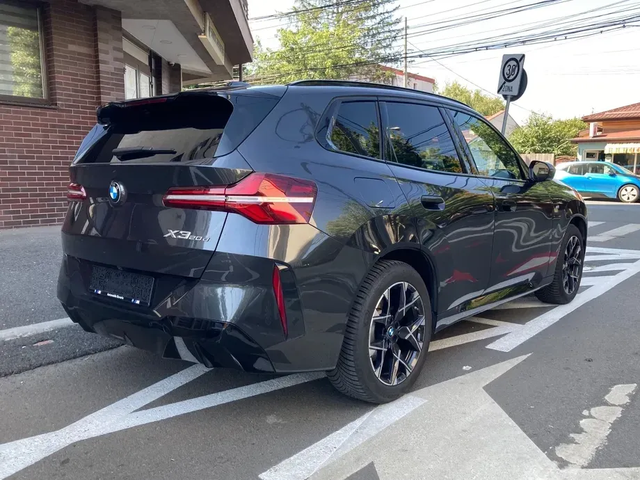 BMW X3 20d xDrive AT MHEV — imagine 4